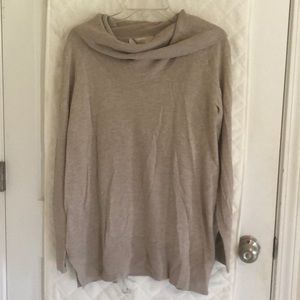 Never worn tan Loft sweater
